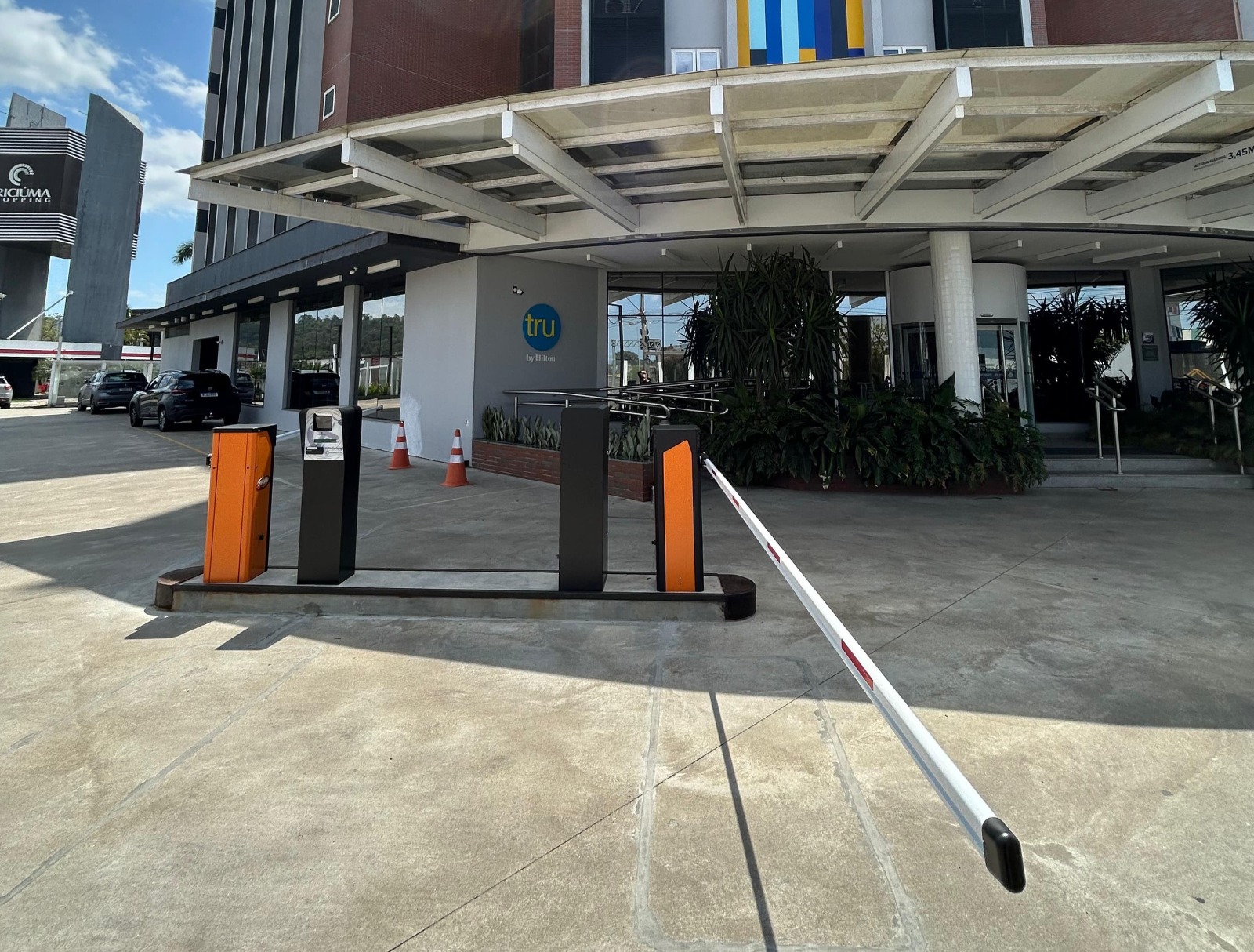 Acessoplus — Sistema de gestão para estacionamentos com cancela automatizada